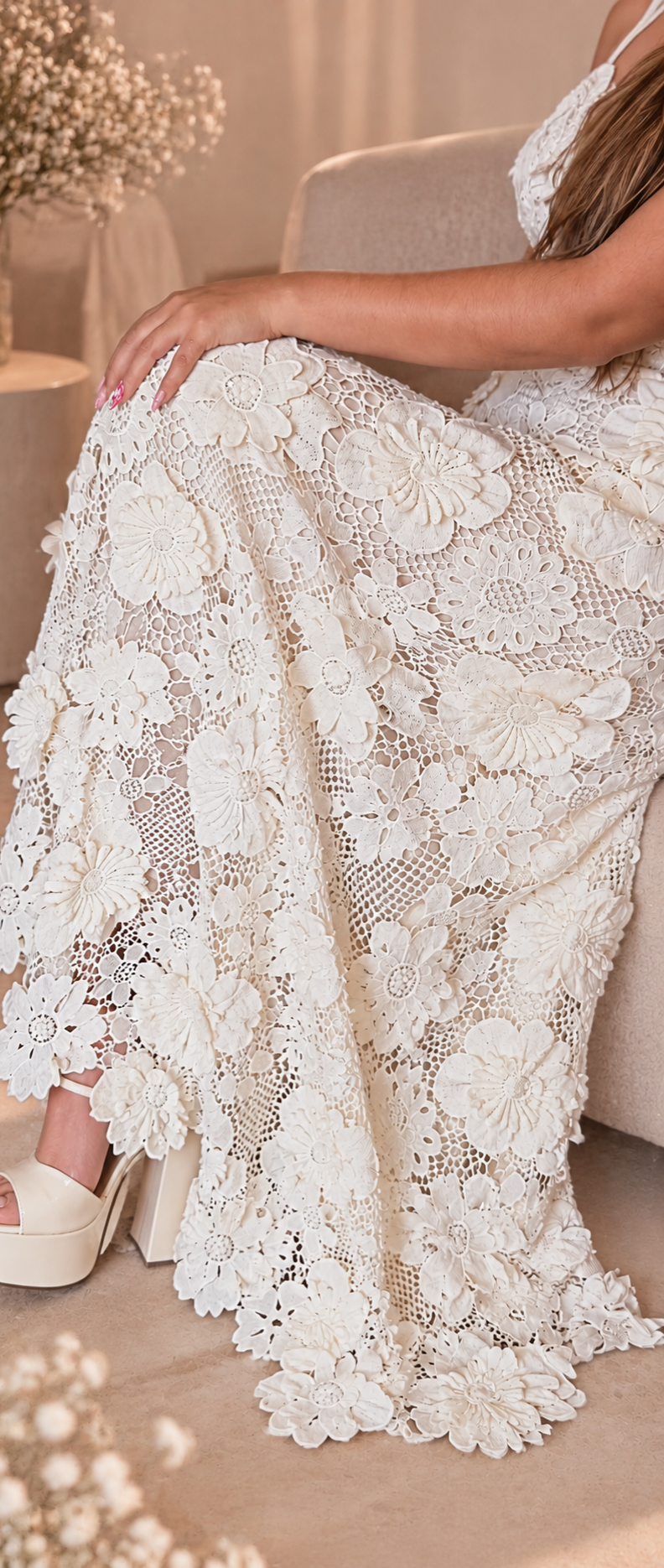 Vestido 3D aplique floral